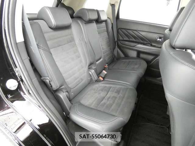 Mitsubishi OUTLANDER PHEV 2020-01 303569-6
