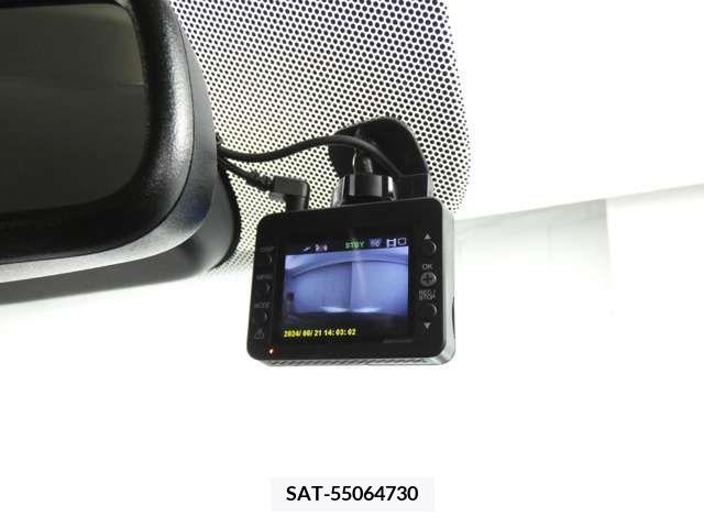 Mitsubishi OUTLANDER PHEV 2020-01 303569-11