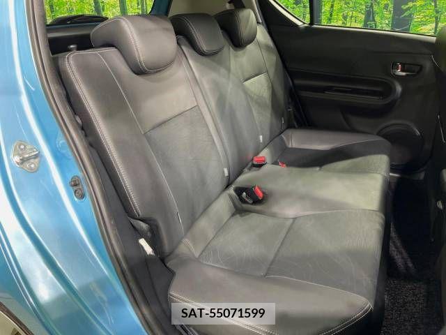 Toyota AQUA 2013-08 389314-8
