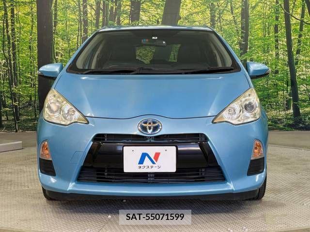 Toyota AQUA 2013-08 389314-14