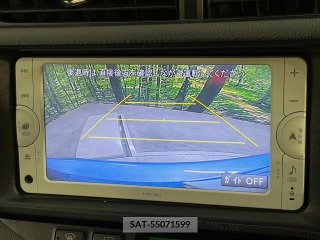Toyota AQUA 2013-08 389314-3