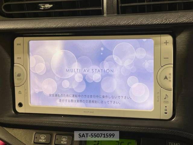 Toyota AQUA 2013-08 389314-2