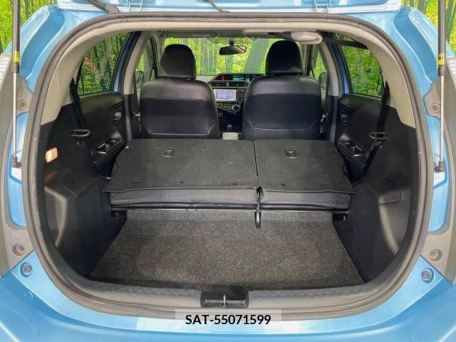 Toyota AQUA 2013-08 389314-10