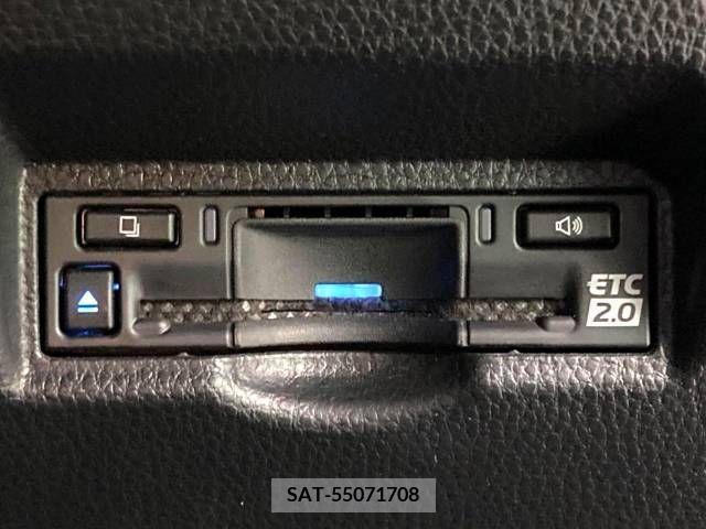 Toyota VOXY HYBRID 2022-04 346798-7