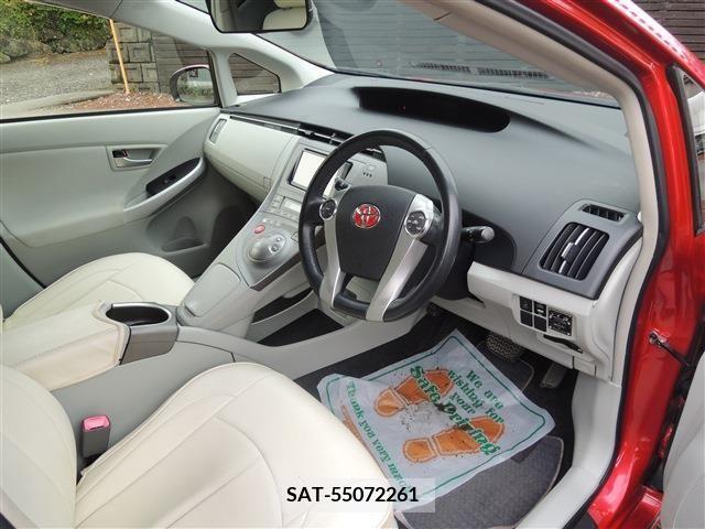Toyota PRIUS 2012-09 282060-17