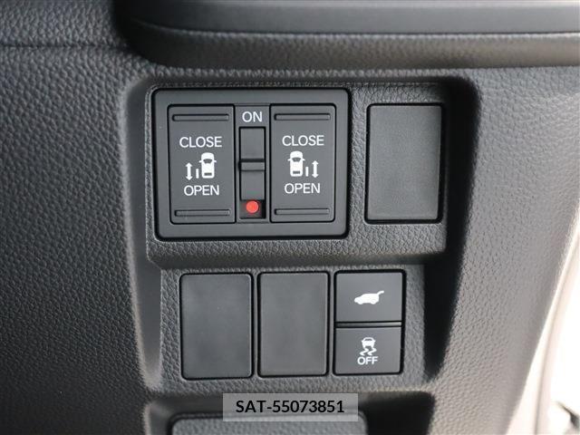 Honda STEP WGN 2023-10 205193-7