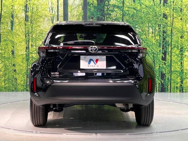 Toyota YARIS CROSS 2023-03 194261-14