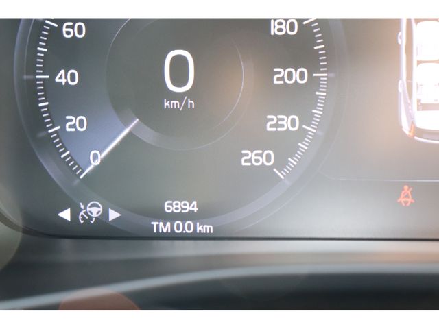 Volvo XC40 2021-11 16221-13