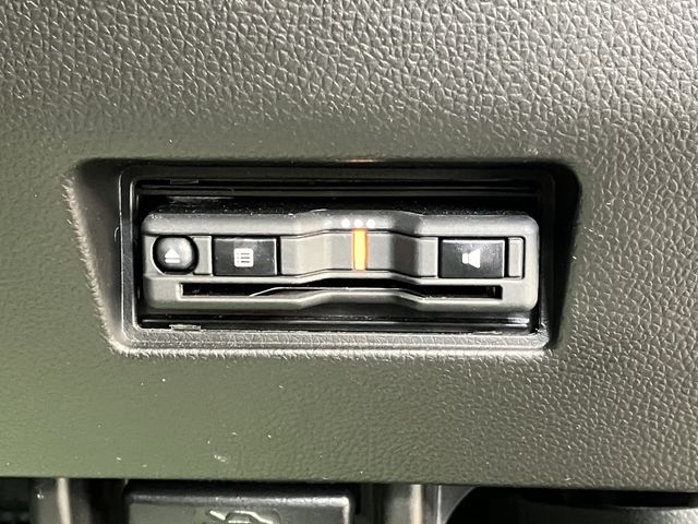Suzuki SWIFT 2020-06 190164-18