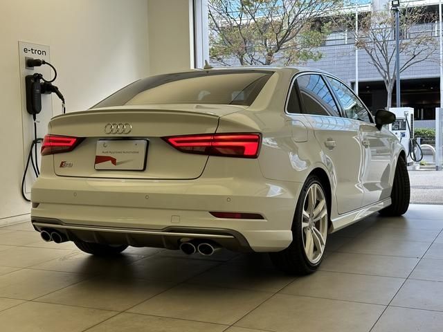 Audi S3 2017-08 15565-1