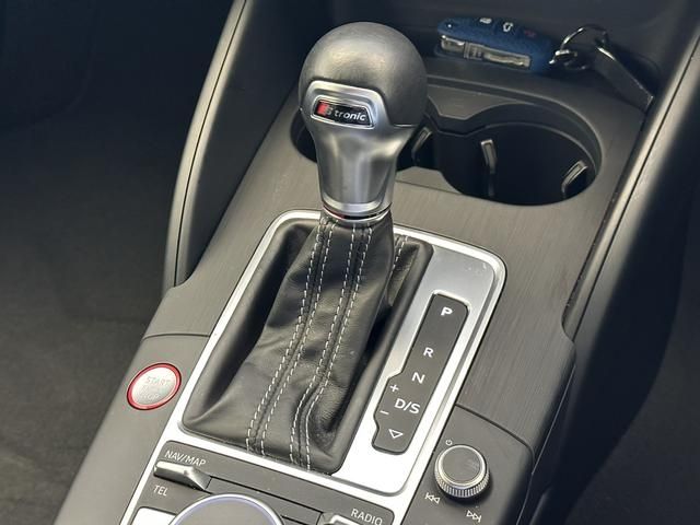 Audi S3 2017-08 15565-11