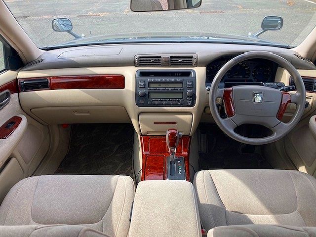 Toyota CROWN SEDAN 2001-09 194112-1