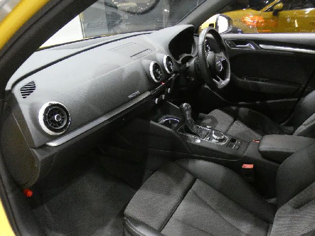 Audi A3 2018-01 19019-1