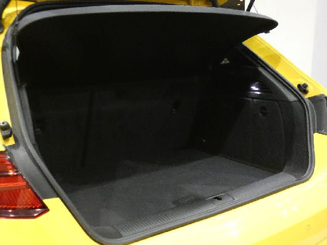 Audi A3 2018-01 19019-6