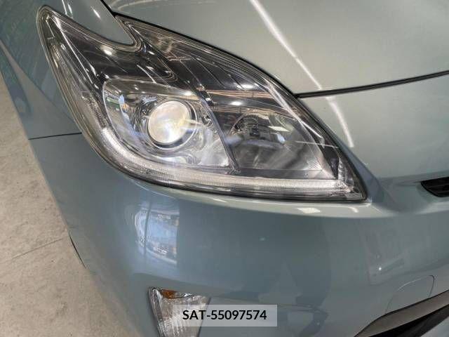 Toyota PRIUS 2012-05 282435-12