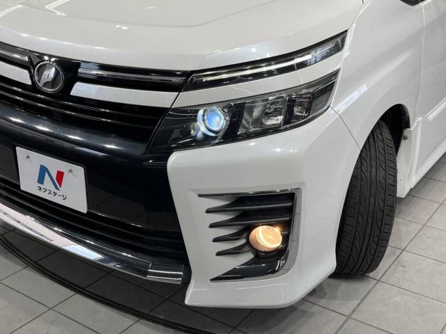 Toyota VOXY 2014-03 16818-12