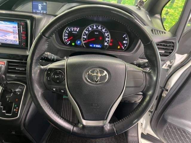 Toyota VOXY 2014-03 16818-11