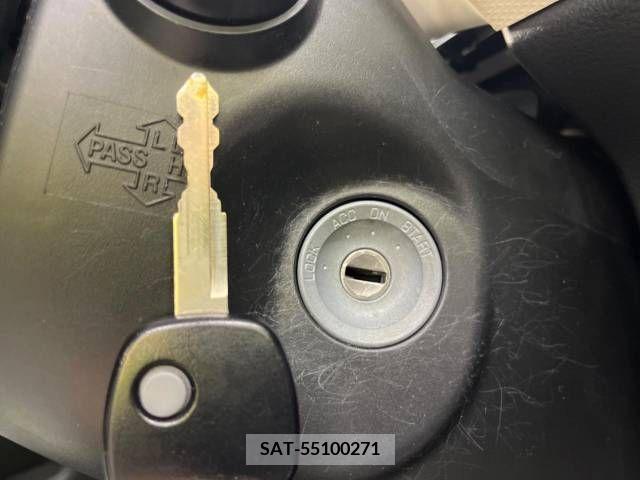 Suzuki ALTO 2017-04 305061-3