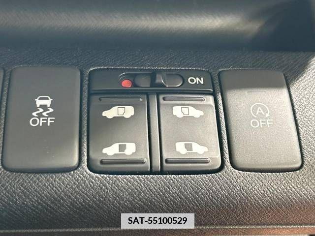 Honda e 2012-06 345334-6