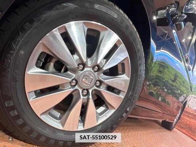 Honda e 2012-06 345334-14