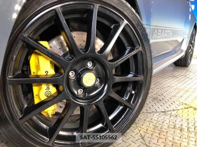 Abarth 595 2018-08 258696-14