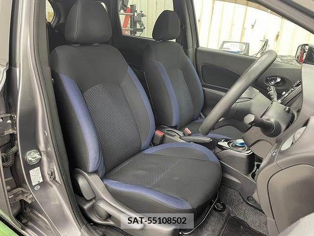 Nissan NOTE 2019-02 279868-8