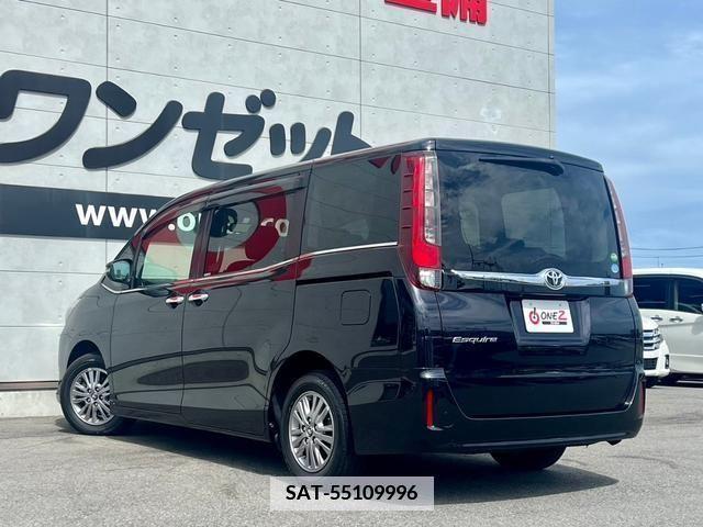 Toyota ESQUIRE 2015-06 359767-2