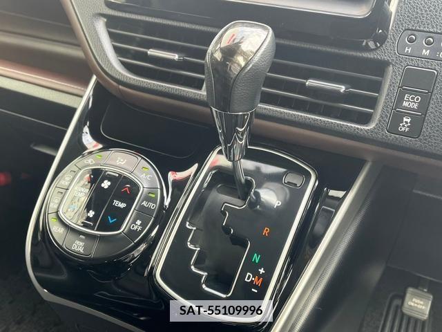 Toyota ESQUIRE 2015-06 359767-17