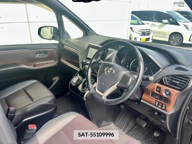 Toyota ESQUIRE 2015-06 359767-14