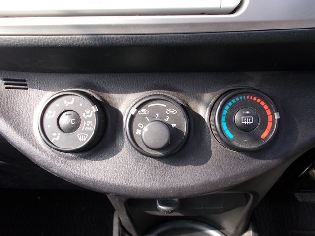 Toyota VITZ 2014-10 19547-11
