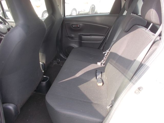 Toyota VITZ 2014-10 19547-20