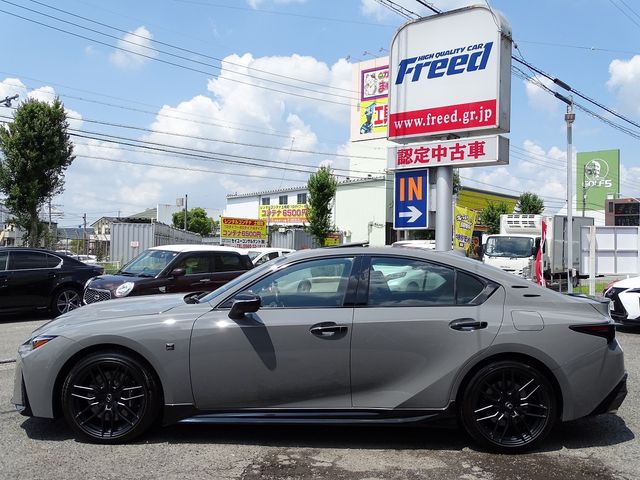 Lexus IS 2023-03 6516-4