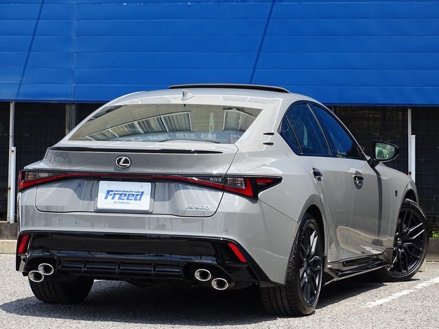 Lexus IS 2023-03 6516-8