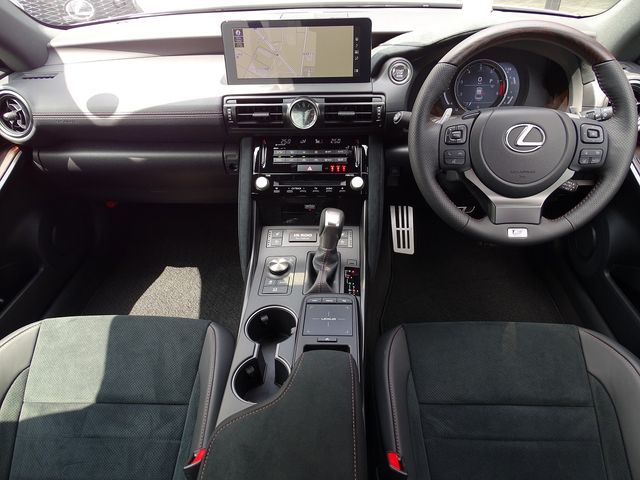 Lexus IS 2023-03 6516-24