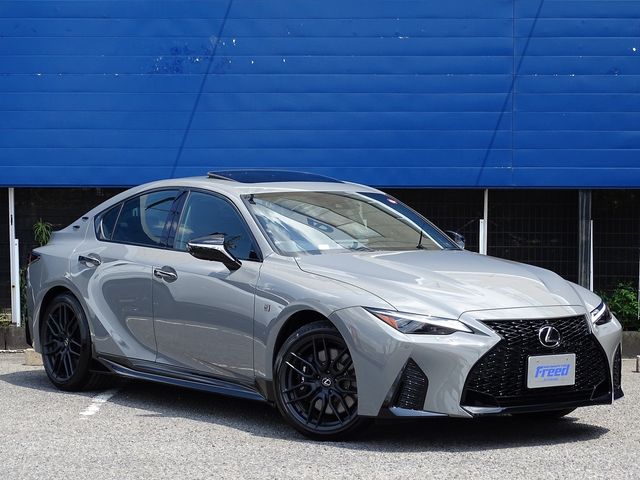 Lexus IS 2023-03 6516-13