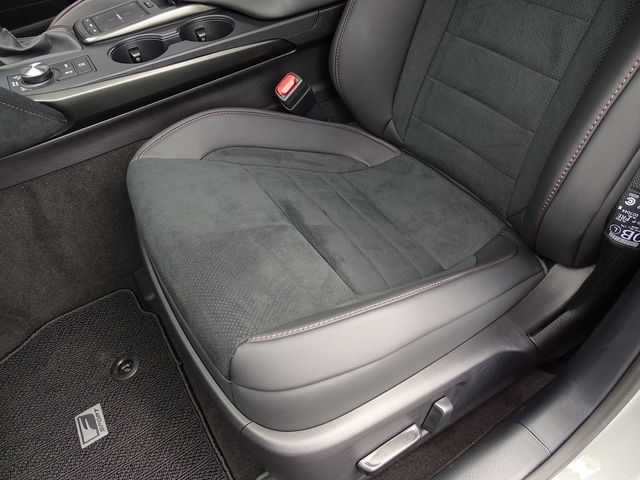 Lexus IS 2023-03 6516-17