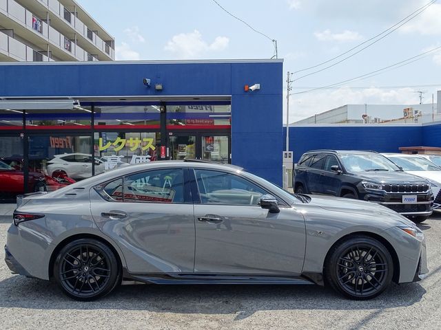 Lexus IS 2023-03 6516-5