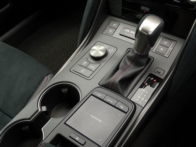 Lexus IS 2023-03 6516-18