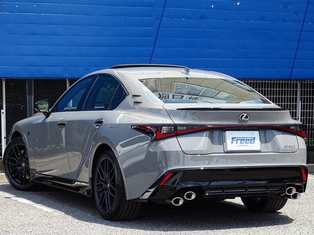 Lexus IS 2023-03 6516-1
