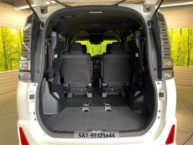 Toyota VOXY 2019-06 332166-11