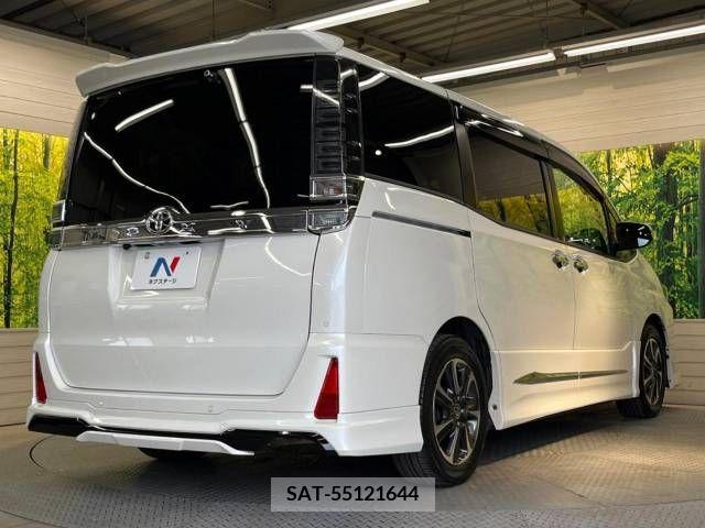 Toyota VOXY 2019-06 332166-18