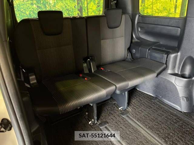 Toyota VOXY 2019-06 332166-10