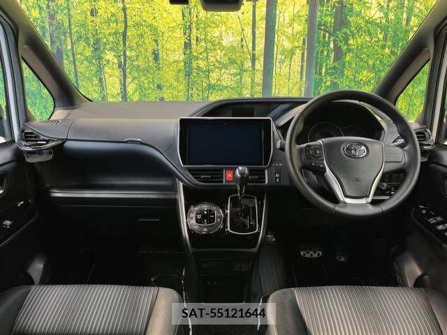 Toyota VOXY 2019-06 332166-1