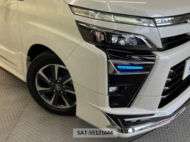 Toyota VOXY 2019-06 332166-13