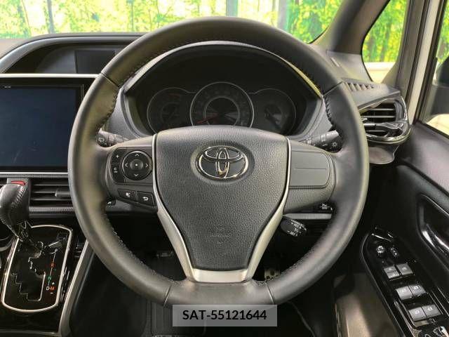 Toyota VOXY 2019-06 332166-12