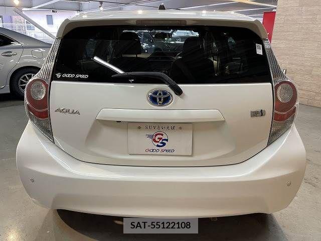 Toyota AQUA 2012-06 209451-18