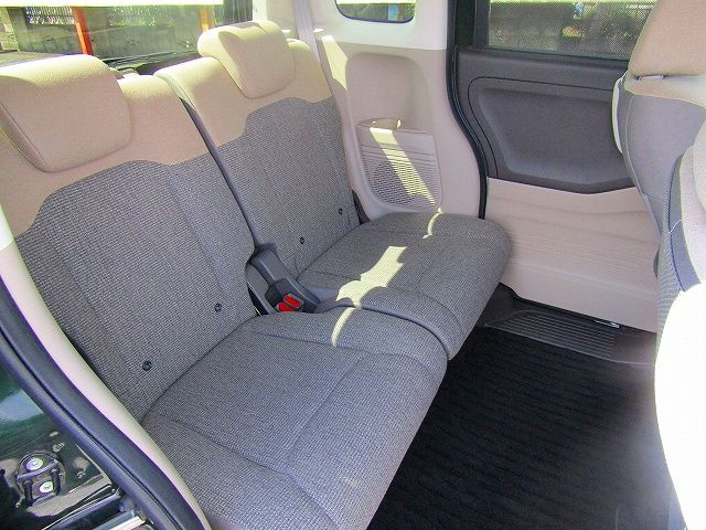 Honda N BOX 2019-06 8336-3