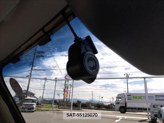 Daihatsu HIJET TRUCK 2023-09 414717-11