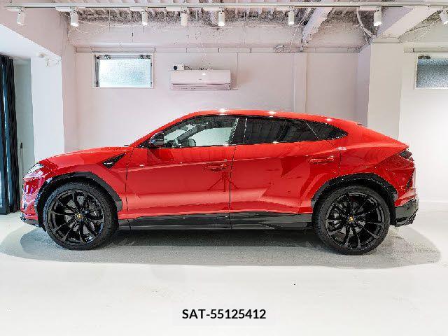 Lamborghini URUS 2023-02 321264-1