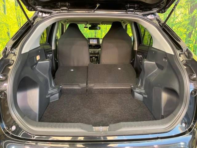 Toyota YARIS CROSS 2023-03 195034-10
